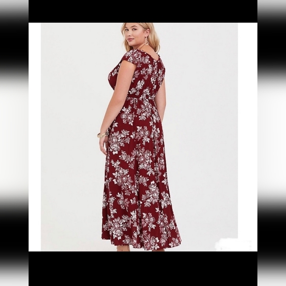 COPY - Torrid, Red Floral, Tie Neck, Split Side, Maxi Dress - Picture 2 of 6